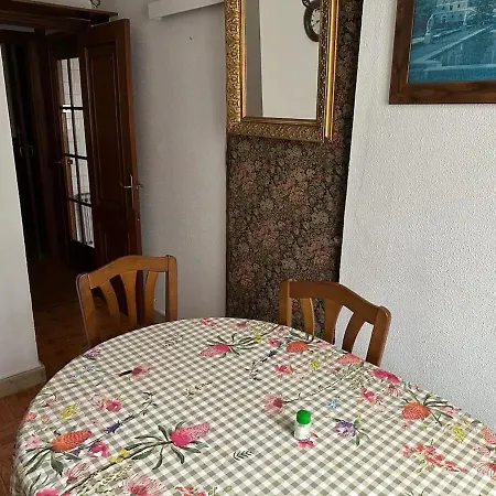 Piso Amplio Y Confortable En Ramon Ferreiro * لوغو